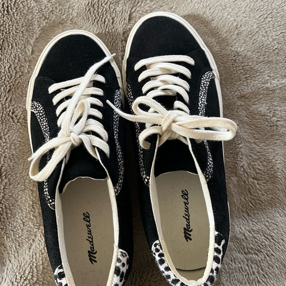 Madewell never been worn size 8.5 sneaker - Picture 2 of 3